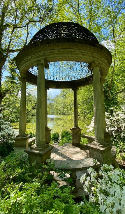 gazebo at old westbury gardens