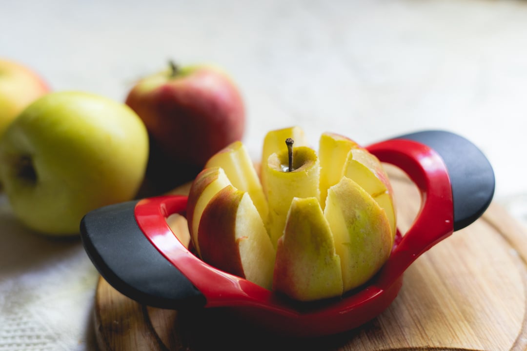 round-apple-slicer-on-a-board-making-eight-segmen-2024-09-17-16-44-17-utc-WEB