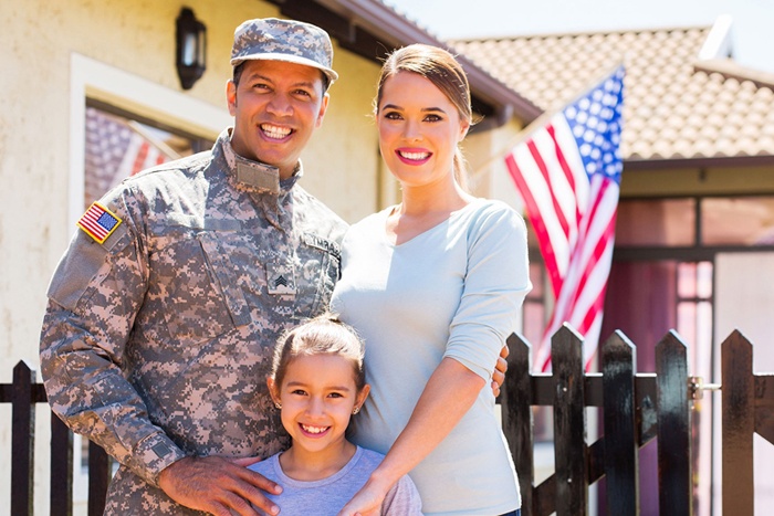 couple with mortgage broker